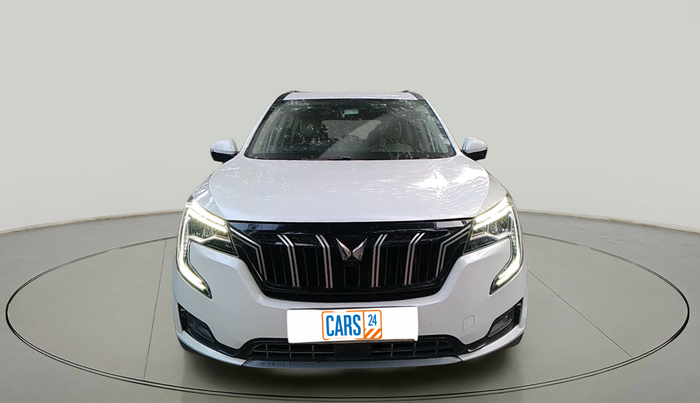 2022 Mahindra XUV700 AX 7 LUXURY D AT 7 STR, Diesel, Automatic, 61,284 km, exterior