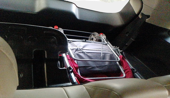 2022 Mahindra XUV700 AX 7 LUXURY D AT 7 STR, Diesel, Automatic, 61,284 km, interior