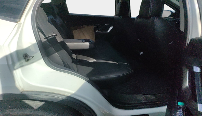 2020 Tata Harrier XT PLUS 2.0L KRYOTEC, Diesel, Manual, 43,570 km, interior