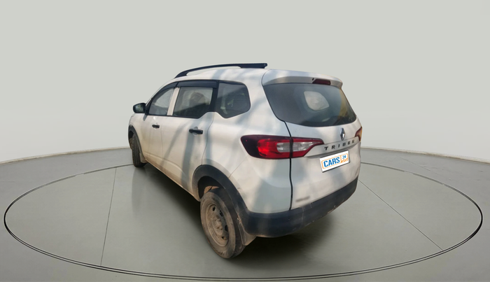 2022 Renault TRIBER RXE MT, Petrol, Manual, 65,295 km, exterior