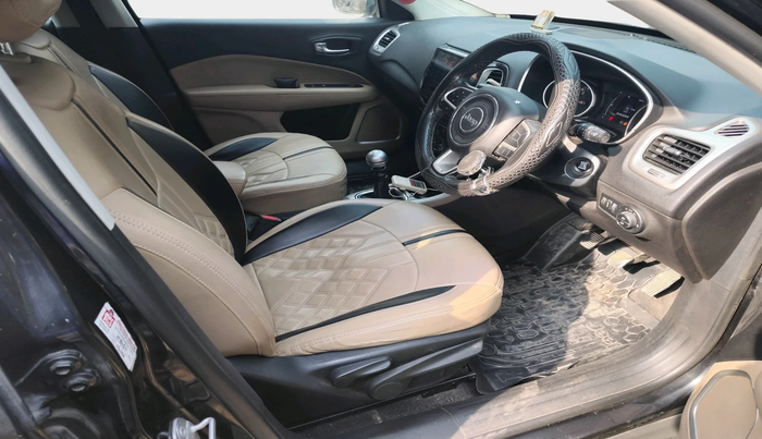 2018 Jeep Compass LONGITUDE (O) 2.0 DIESEL, Diesel, Manual, 1,47,991 km, interior