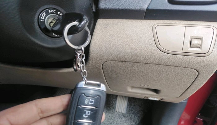 2014 Hyundai Eon ERA +, Petrol, Manual, 80,417 km, interior