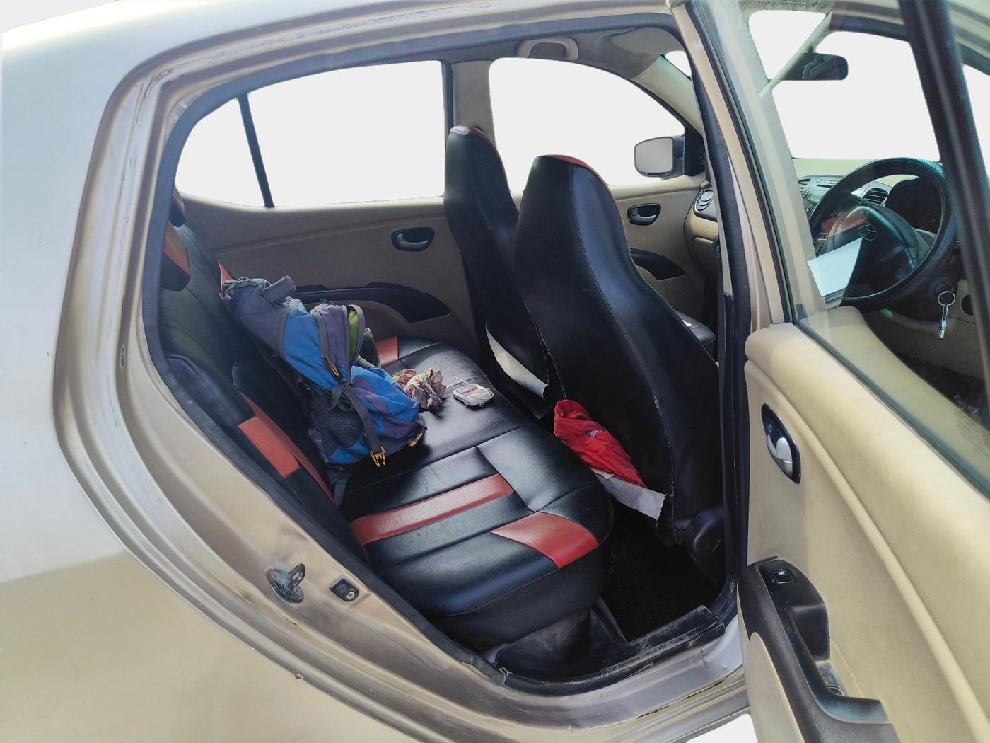 2010 Hyundai i10 SPORTZ 1.2, Petrol, Manual, 1,04,615 km, interior
