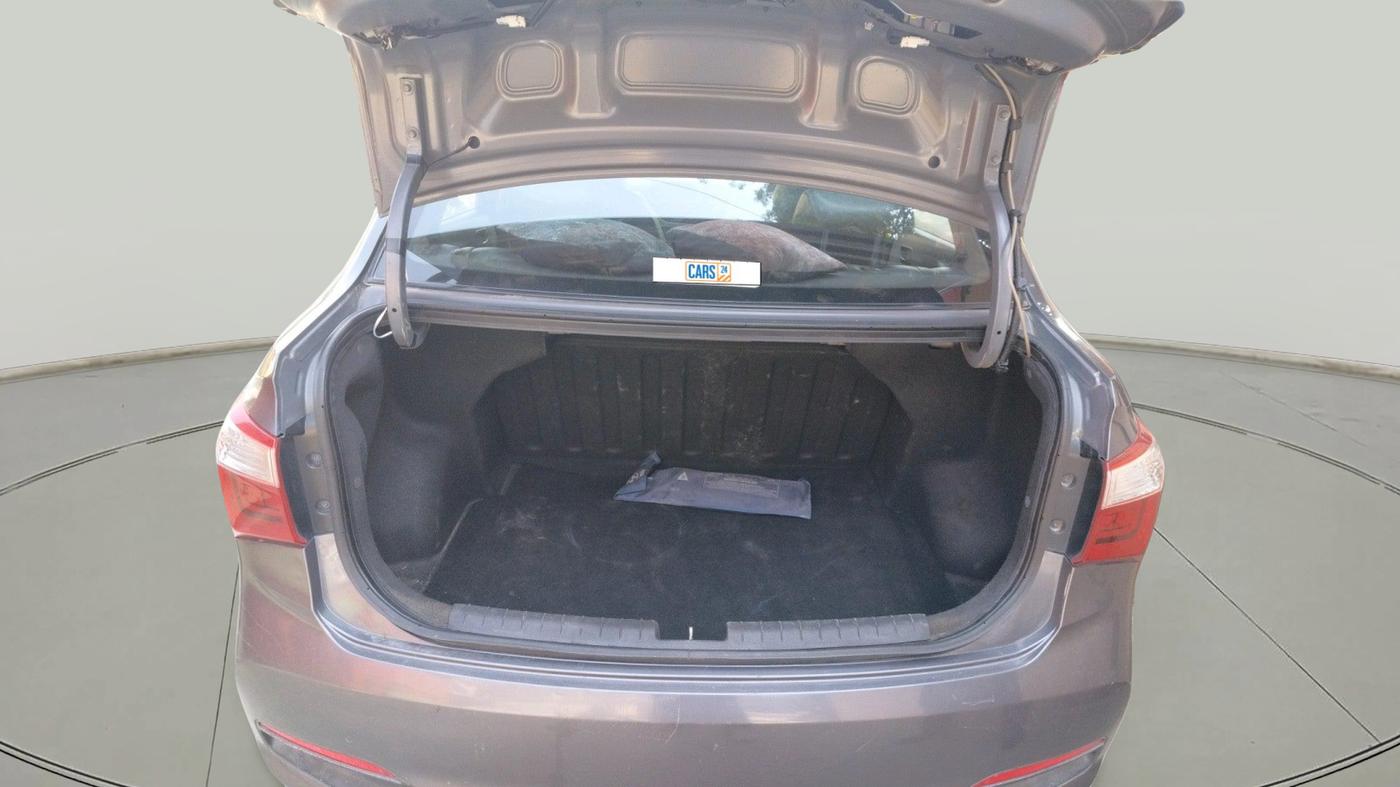 2017 Hyundai Xcent E+, Petrol, Manual, 62,680 km, exterior