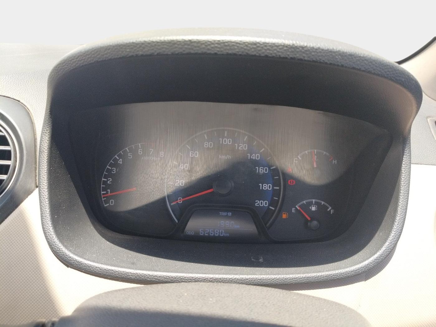 2017 Hyundai Xcent E+, Petrol, Manual, 62,680 km, interior