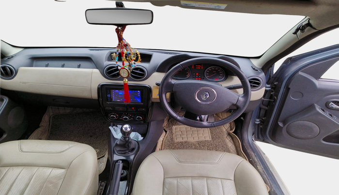 2014 Renault Duster 110 PS RXZ DIESEL, Diesel, Manual, 79,360 km, interior