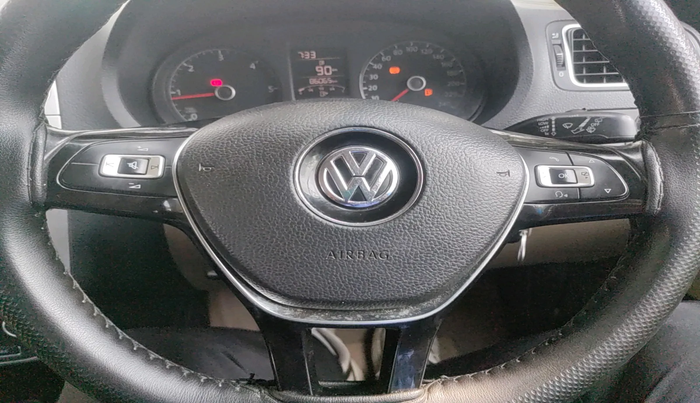 2015 Volkswagen Polo HIGHLINE1.5L, Diesel, Manual, 86,065 km, interior