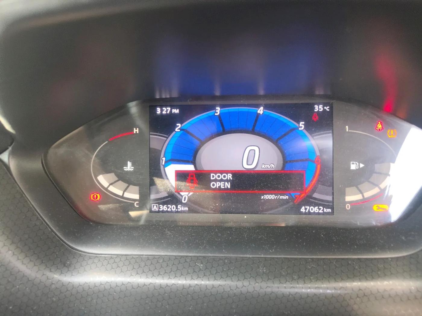 2022 Nissan MAGNITE XV PREMIUM TURBO, Petrol, Manual, 47,062 km, interior