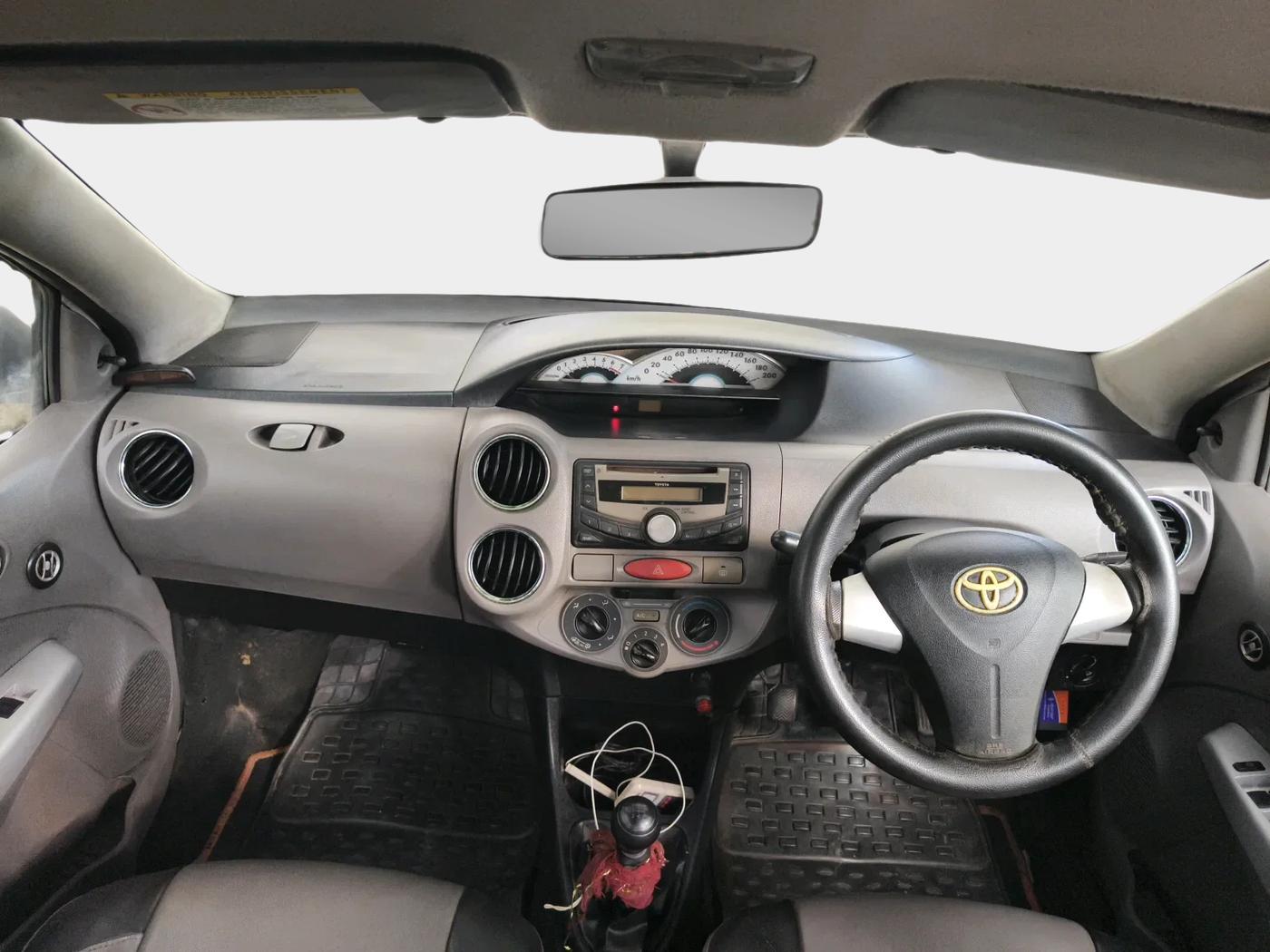 2011 Toyota Etios V, Petrol, Manual, 1,67,043 km, interior