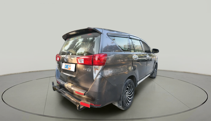 2016 Toyota Innova Crysta 2.4 VX 8 STR, Diesel, Manual, 4,17,637 km, exterior