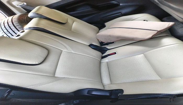 2016 Toyota Innova Crysta 2.4 VX 8 STR, Diesel, Manual, 4,17,637 km, interior