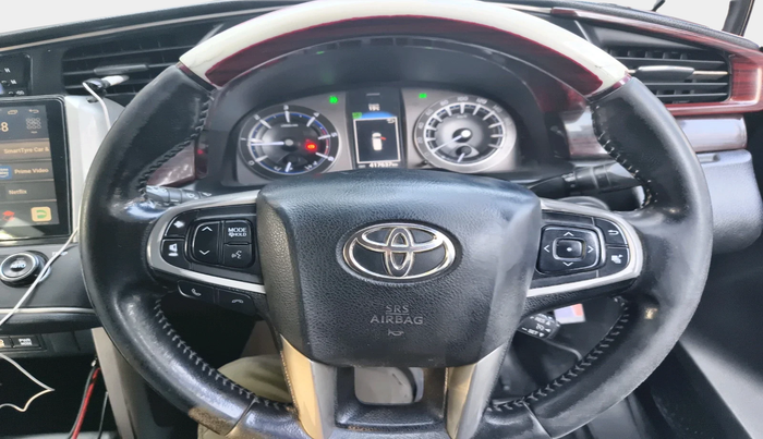 2016 Toyota Innova Crysta 2.4 VX 8 STR, Diesel, Manual, 4,17,637 km, interior