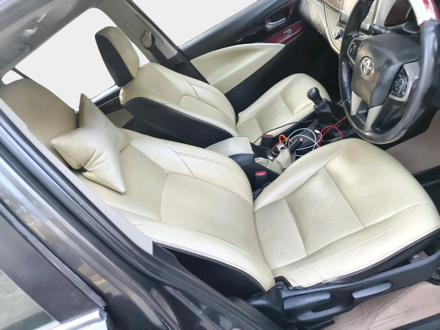 2016 Toyota Innova Crysta 2.4 VX 8 STR, Diesel, Manual, 4,17,637 km, interior