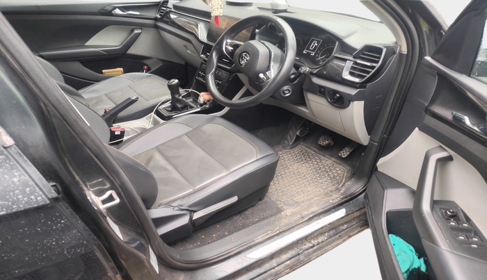 2021 Skoda KUSHAQ STYLE 1.0L TSI MT, Petrol, Manual, 68,923 km, interior