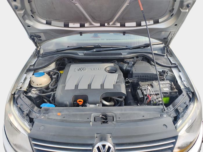 2011 Volkswagen Vento HIGHLINE DIESEL 1.6, Diesel, Manual, 94,938 km, exterior