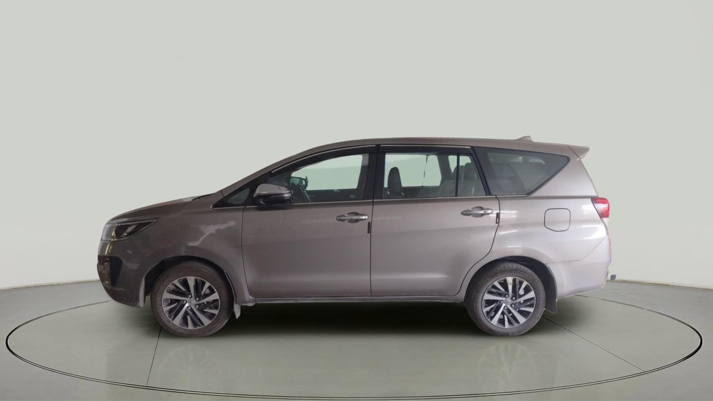 2021 Toyota Innova Crysta 2.4 ZX 7 STR, Diesel, Manual, 1,08,026 km, exterior