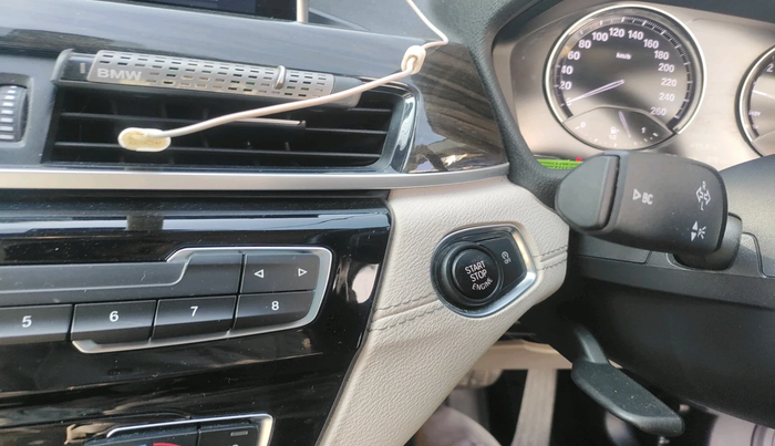 2022 BMW X1 sDrive20i xLine, Petrol, Automatic, 36,686 km, interior