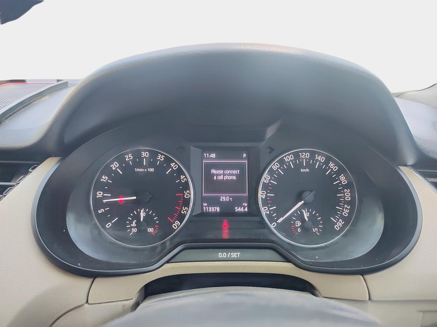 2015 Skoda Octavia Elegance 2.0 TDI AT, Diesel, Automatic, 1,13,378 km, interior