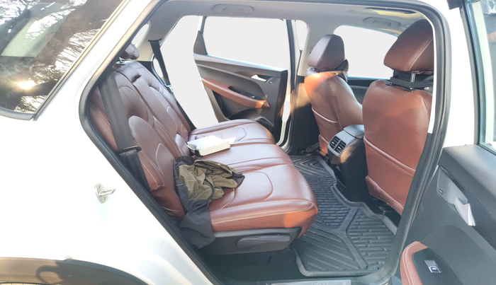 2024 MG HECTOR Shine Pro 2.0 Turbo Diesel MT, Diesel, Manual, 15,173 km, interior