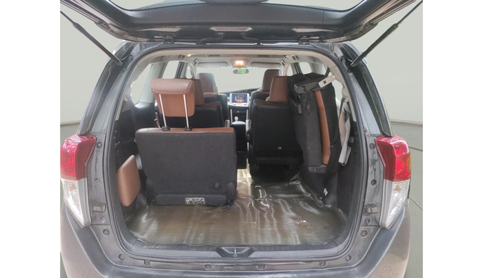 2016 Toyota Innova Crysta 2.8 ZX AT 7 STR, Diesel, Automatic, 1,53,056 km, exterior