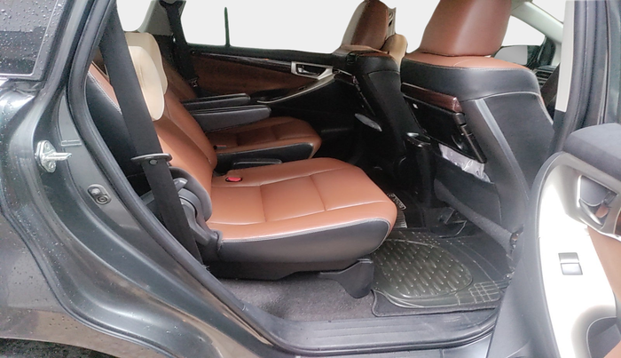 2016 Toyota Innova Crysta 2.8 ZX AT 7 STR, Diesel, Automatic, 1,53,056 km, interior