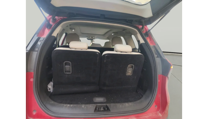 2022 Mahindra XUV700 AX 7 P MT 7 STR, Petrol, Manual, 51,602 km, exterior