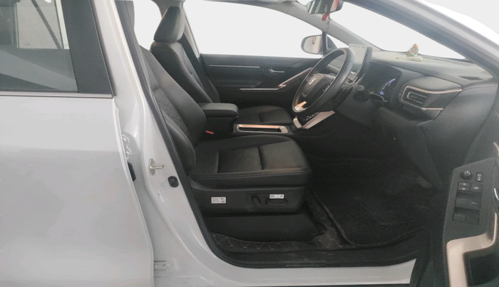 2024 Maruti Invicto ALPHA PLUS 7 STRONG HYBRID , Hybrid, Automatic, 12,383 km, interior