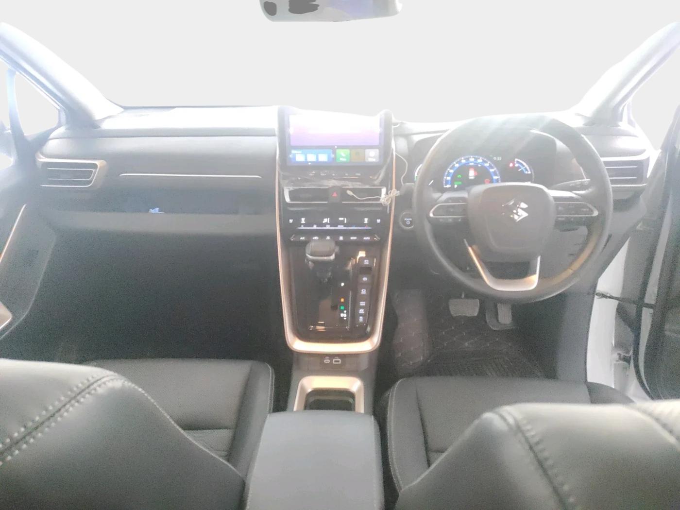 2024 Maruti Invicto ALPHA PLUS 7 STRONG HYBRID , Hybrid, Automatic, 12,383 km, interior