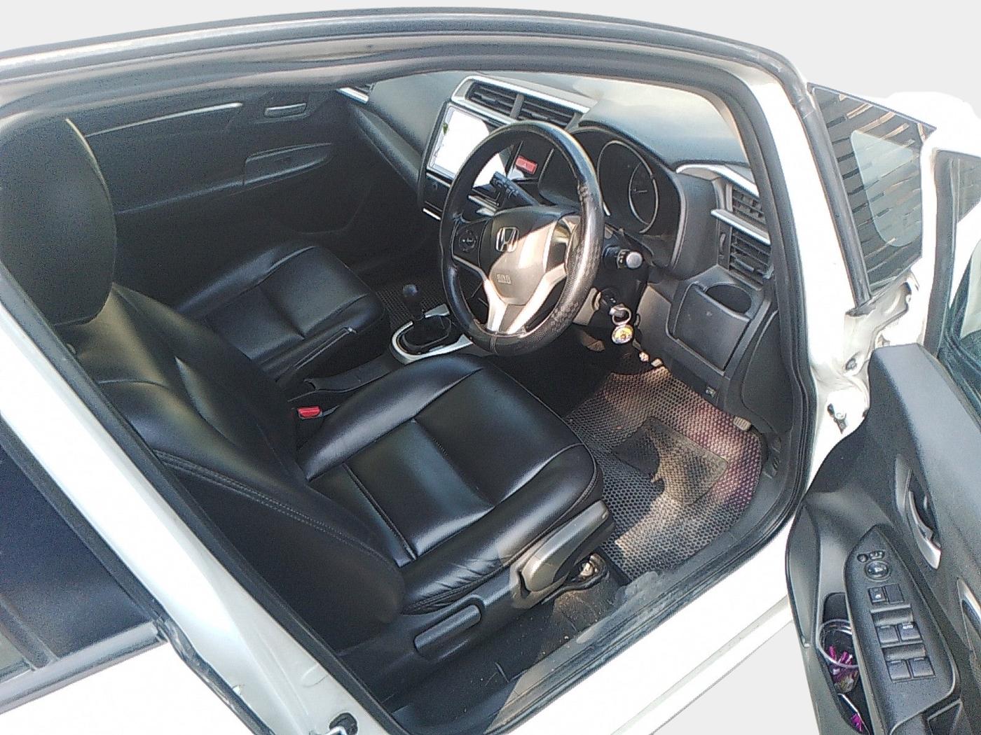 2015 Honda Jazz 1.2L I-VTEC VX, Petrol, Manual, 80,844 km, interior