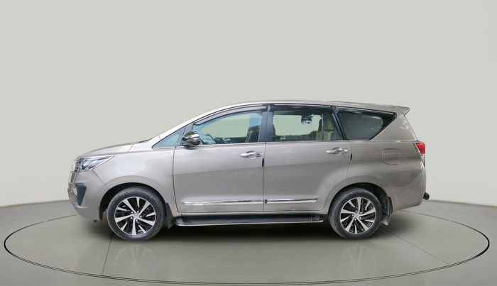 2022 Toyota Innova Crysta 2.4 ZX AT 7 STR, Diesel, Automatic, 58,092 km, exterior