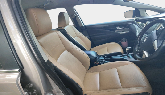 2022 Toyota Innova Crysta 2.4 ZX AT 7 STR, Diesel, Automatic, 58,092 km, interior