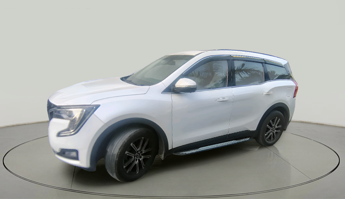 2022 Mahindra XUV700 AX 7 LUXURY D AT 7 STR, Diesel, Automatic, 48,338 km, exterior