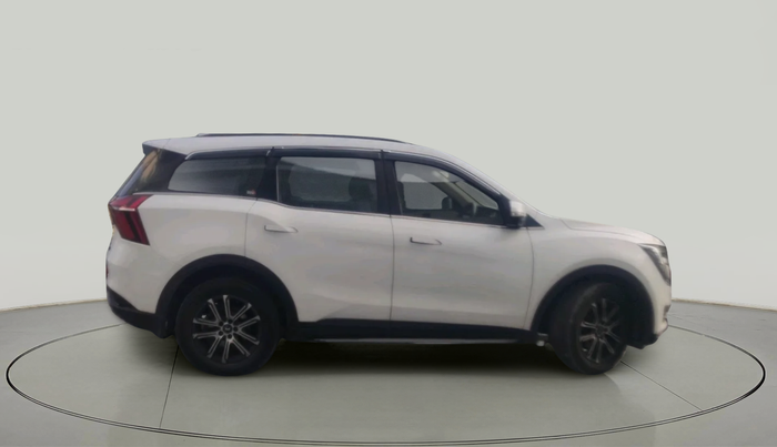 2022 Mahindra XUV700 AX 7 LUXURY D AT 7 STR, Diesel, Automatic, 48,338 km, exterior