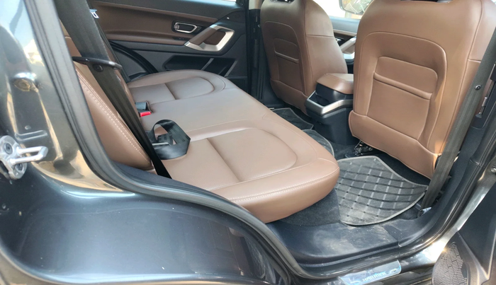 2019 Tata Harrier XZ 2.0L, Diesel, Manual, 38,257 km, interior