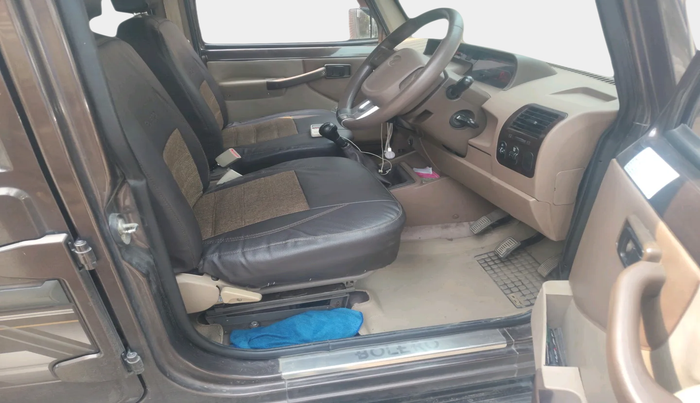 2017 Mahindra Bolero POWER PLUS ZLX, Diesel, Manual, 30,834 km, interior