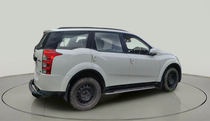 2017 Mahindra XUV500 W6, Diesel, Manual, 70,501 km, exterior