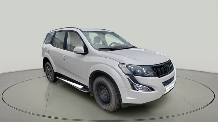2017 Mahindra XUV500 W6, Diesel, Manual, 70,591 km, exterior