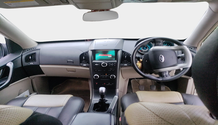 2017 Mahindra XUV500 W6, Diesel, Manual, 70,501 km, interior