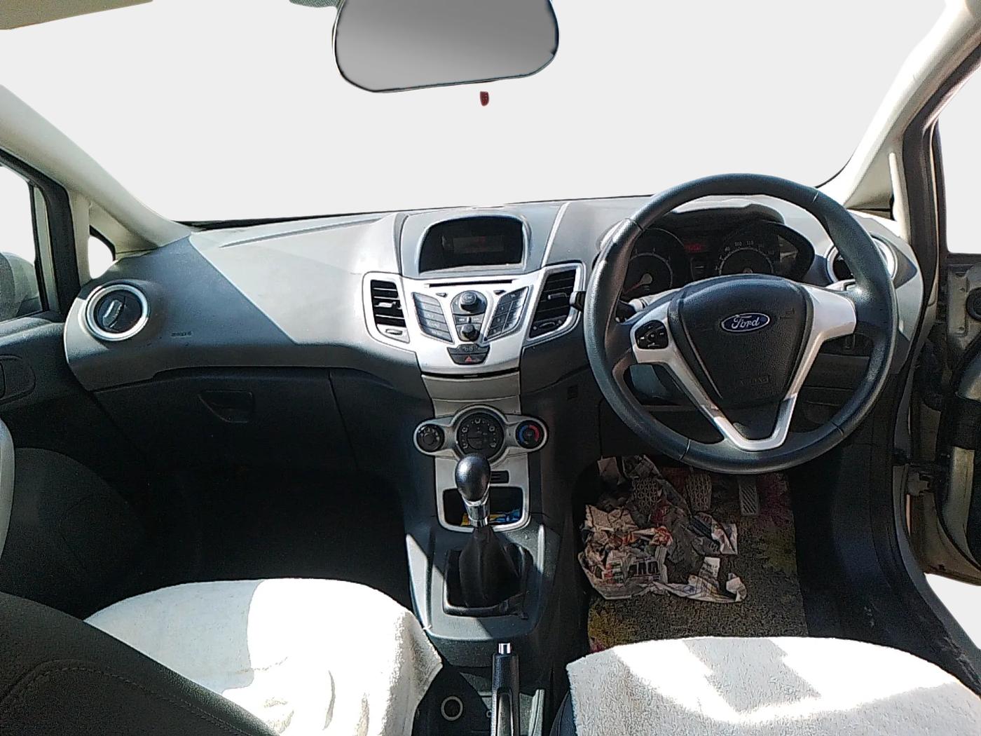 2011 Ford Fiesta STYLE PETROL MT, Petrol, Manual, 76,932 km, interior
