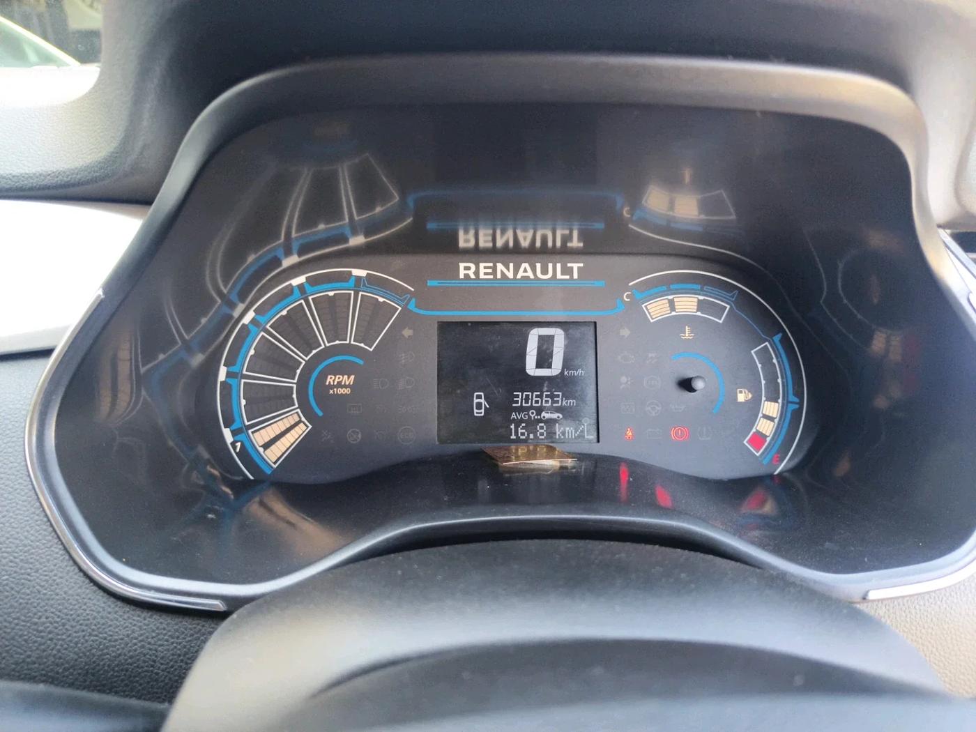 2021 Renault TRIBER RXZ DUAL TONE, Petrol, Manual, 30,663 km, interior