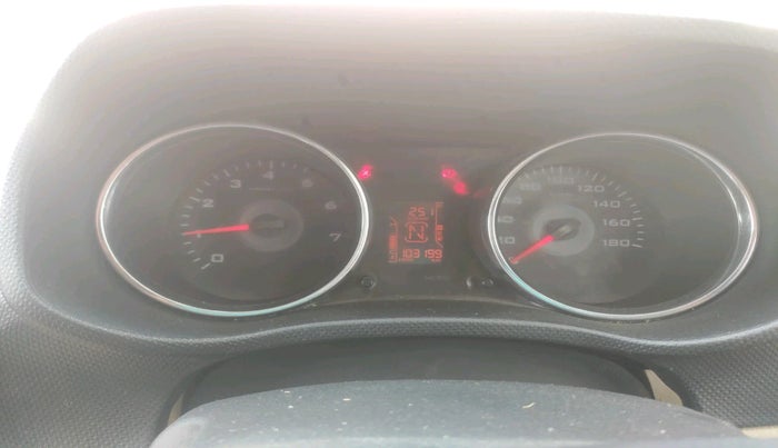 2017 Mahindra TUV300 T8 AMT, Diesel, Automatic, 1,03,199 km, interior