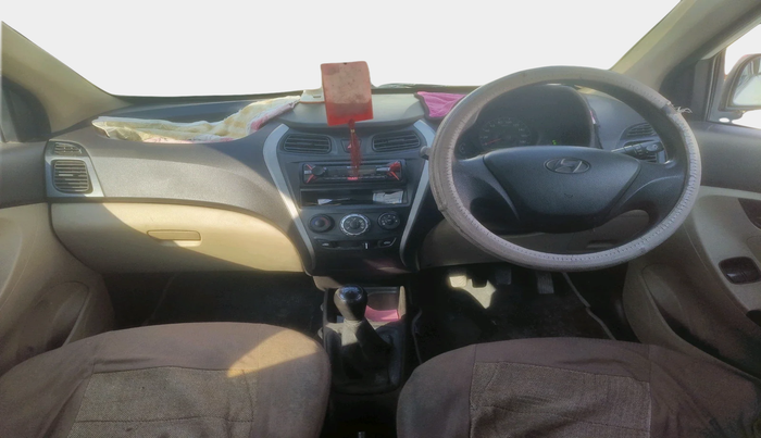 2017 Hyundai Eon ERA +, Petrol, Manual, 1,04,595 km, interior