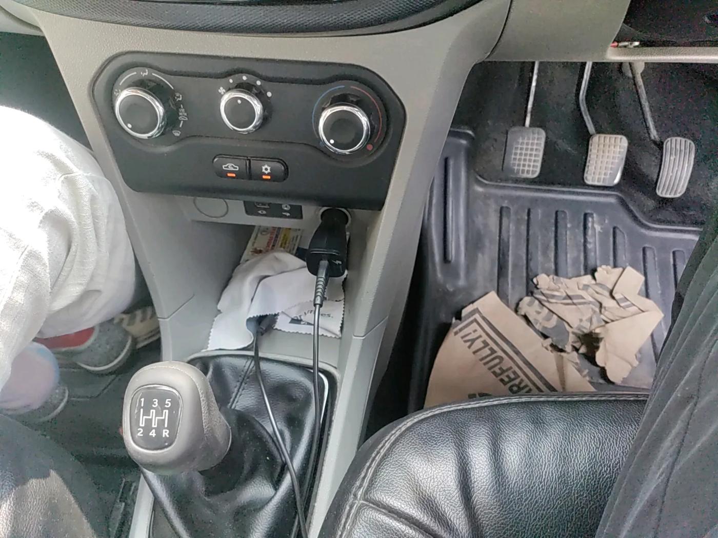 2018 Tata Tiago XT DIESEL, Diesel, Manual, 1,01,260 km, interior