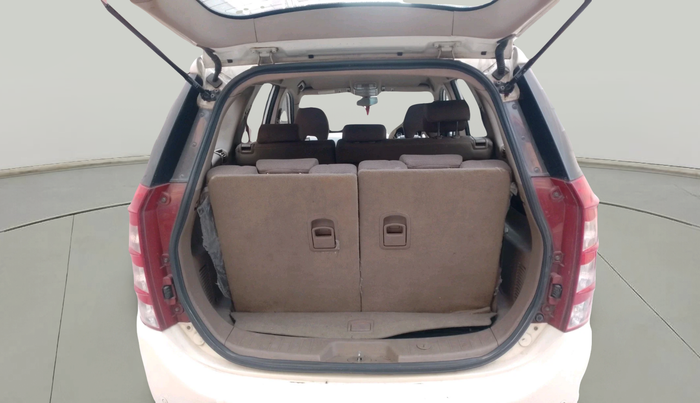 2015 Mahindra XUV500 W6, Diesel, Manual, 76,895 km, exterior