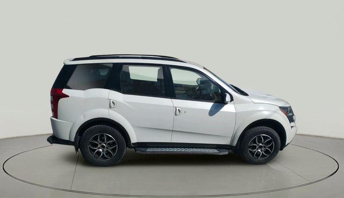 2015 Mahindra XUV500 W6, Diesel, Manual, 76,895 km, exterior