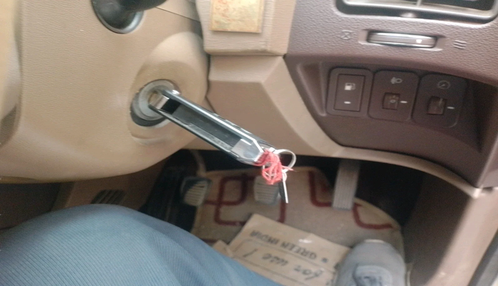 2015 Mahindra XUV500 W6, Diesel, Manual, 76,895 km, interior