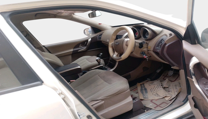 2015 Mahindra XUV500 W6, Diesel, Manual, 76,895 km, interior