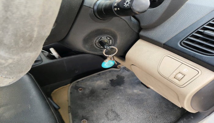 2013 Hyundai Eon ERA +, Petrol, Manual, 27,180 km, interior