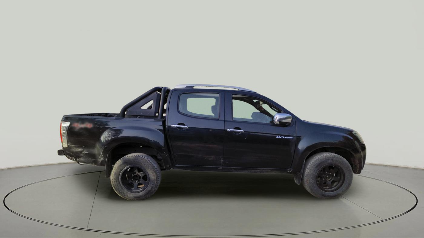 2018 ISUZU D-Max V Cross 4*4 MT, Diesel, Manual, 1,04,795 km, exterior