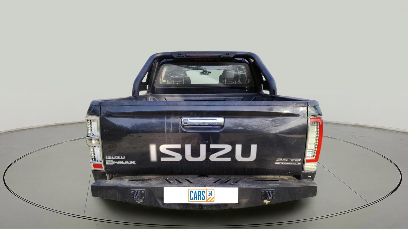 2018 ISUZU D-Max V Cross 4*4 MT, Diesel, Manual, 1,04,795 km, exterior